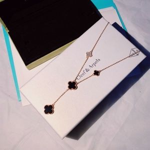 Van Cleef & Arpels Jewelry - Van Cleef & Arpels Necklaces Van Cleef & Arpels Jewelry - Van Cleef & Arpels Necklaces